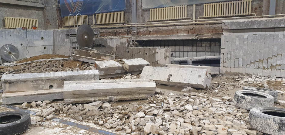 Алмазная резка бетона стенорезной машиной