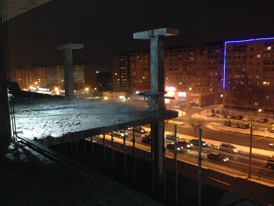 Алмазная резка бетона стенорезной машиной